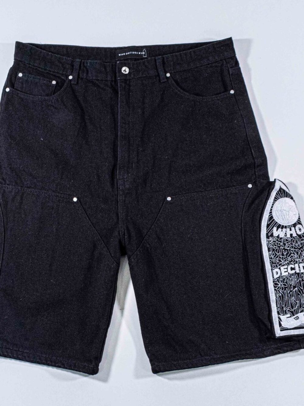 Who Decides War Side Embroidery Short Size 38 Streetwear
